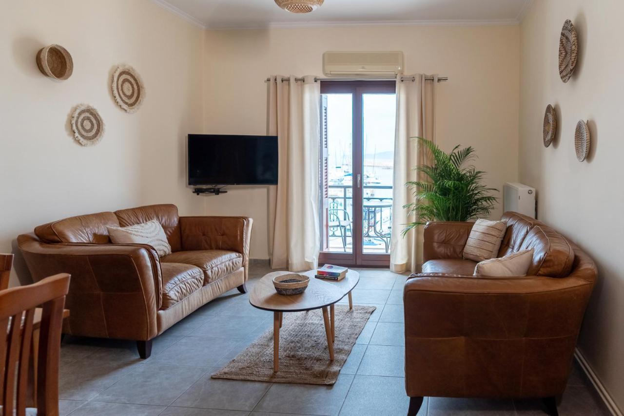 Destino Home Overlooking The Venetian Port Of Chania ハニア エクステリア 写真