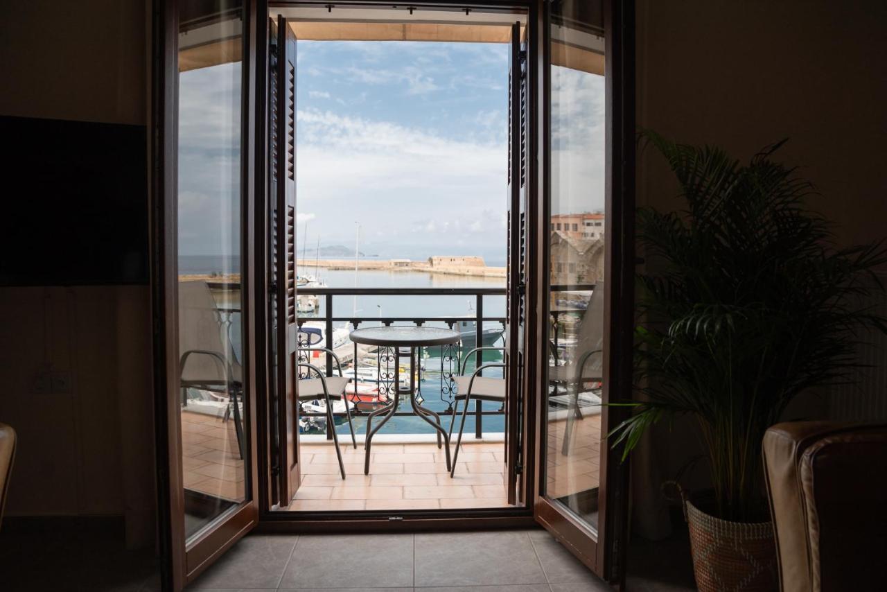 Destino Home Overlooking The Venetian Port Of Chania ハニア エクステリア 写真