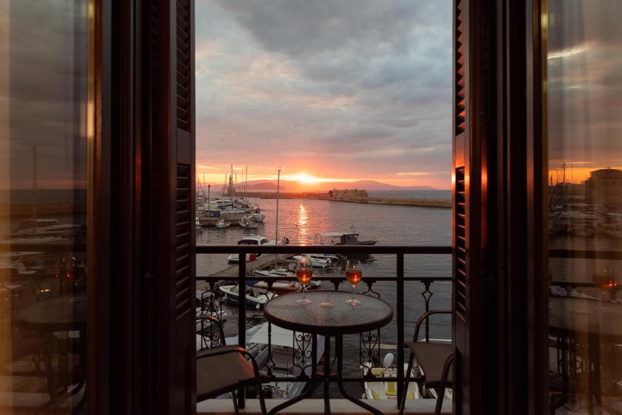 Destino Home Overlooking The Venetian Port Of Chania ハニア エクステリア 写真