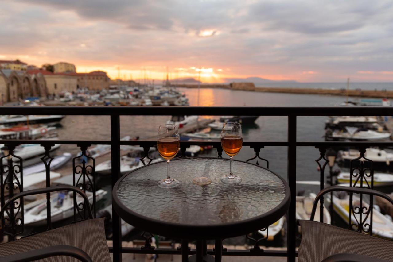 Destino Home Overlooking The Venetian Port Of Chania ハニア エクステリア 写真