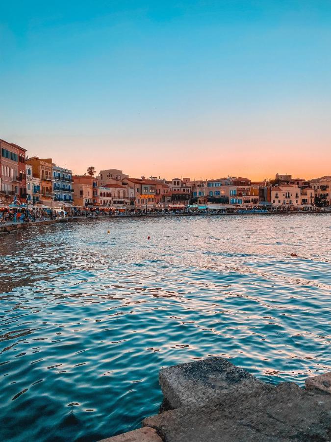 Destino Home Overlooking The Venetian Port Of Chania ハニア エクステリア 写真
