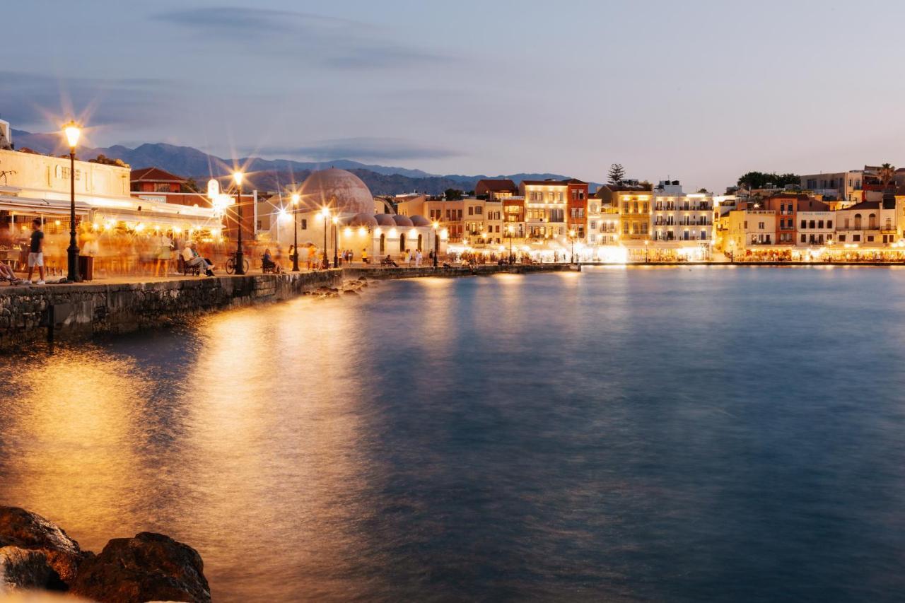 Destino Home Overlooking The Venetian Port Of Chania ハニア エクステリア 写真